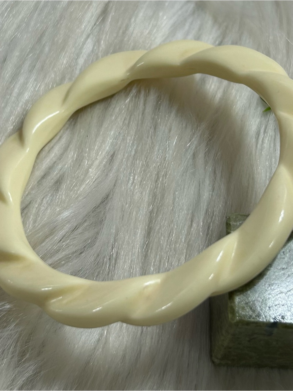 Vintage Cream Twisted Bangle Bracelet